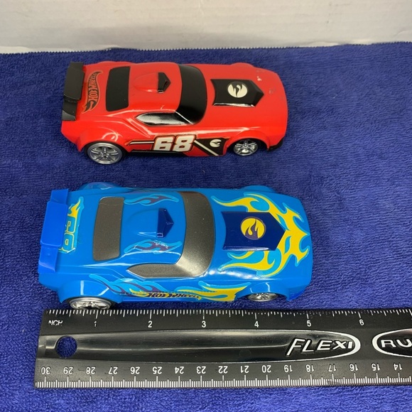 Hot Wheels Pull Back Racers, Red Fast Fish, Kids Toys for Ages 3 Up Gifts - Picture 9 of 9